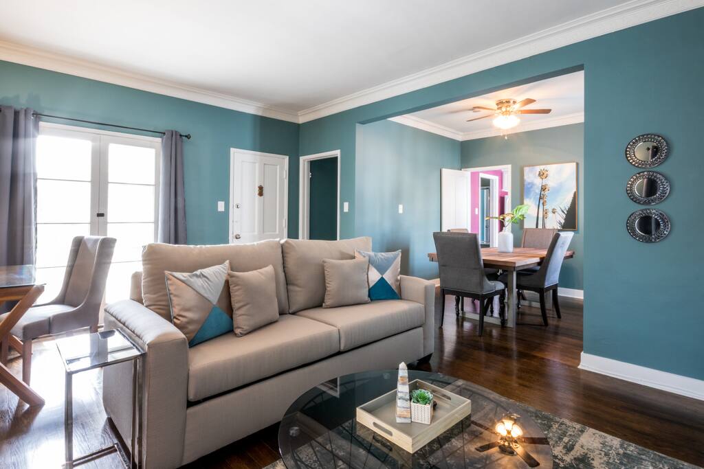 Classic hollywood apartment
