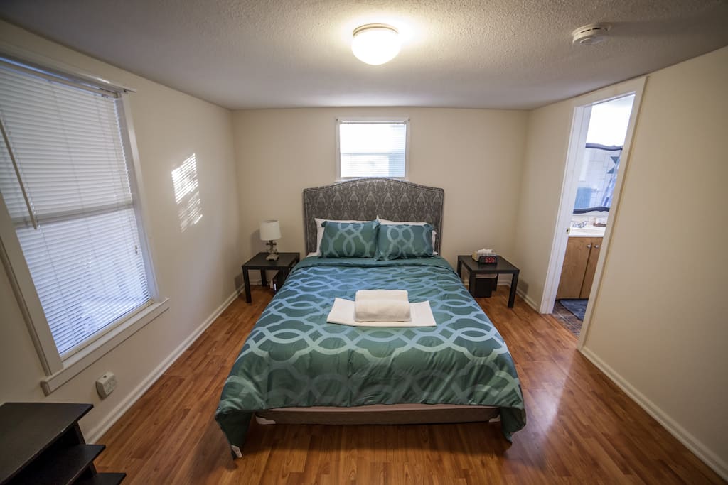 There will always be fresh, clean linens and towels when you arrive
