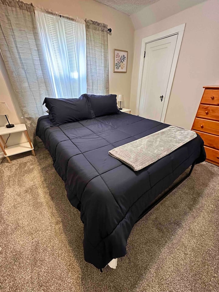 Bedroom #3 on Second Floor. Queen Size Bed, Dresser, Closet & Smart TV