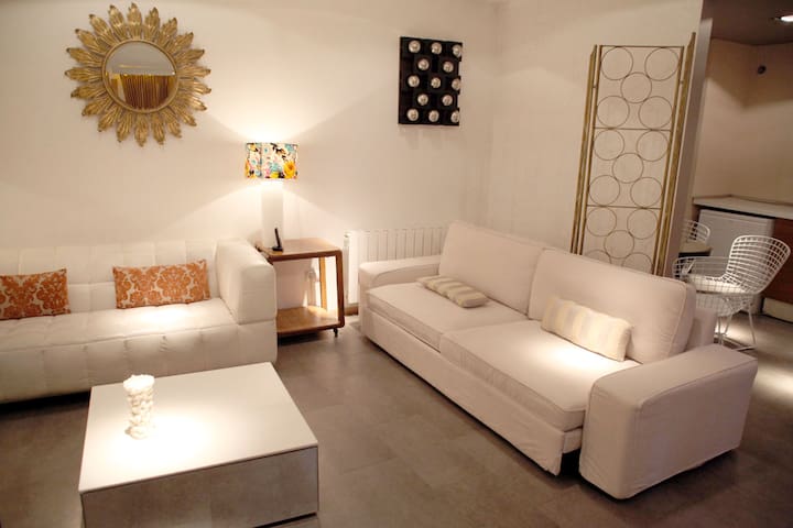 302 Gran Via – Malasaña