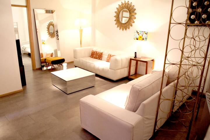 302 Gran Via – Malasaña gallery image 2