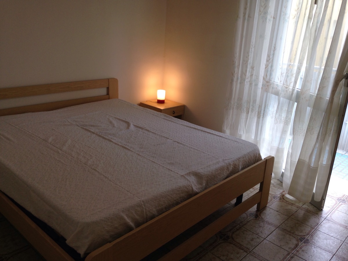 Брачен кревет (широк 125 - 149