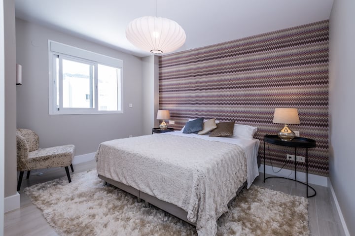 Chumba cha kulala cha Master - Kitanda cha ukubwa wa King 