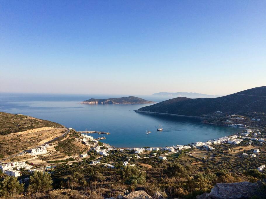 Plati Gialos Bay