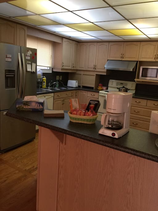 Fully Equipped Kitchen with Coffee Machine & Pure Water Equipment & Cooking Utensils