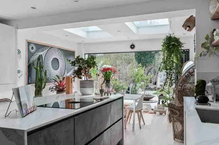 A cozy, cute & peaceful sanctuary!