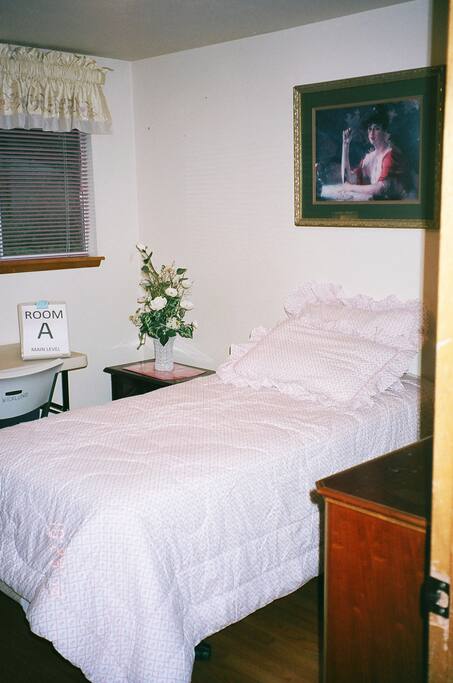Room A (127 sq ft ) Single Bed