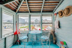 Charming+Fairfield+Cottage+By+The+Sea