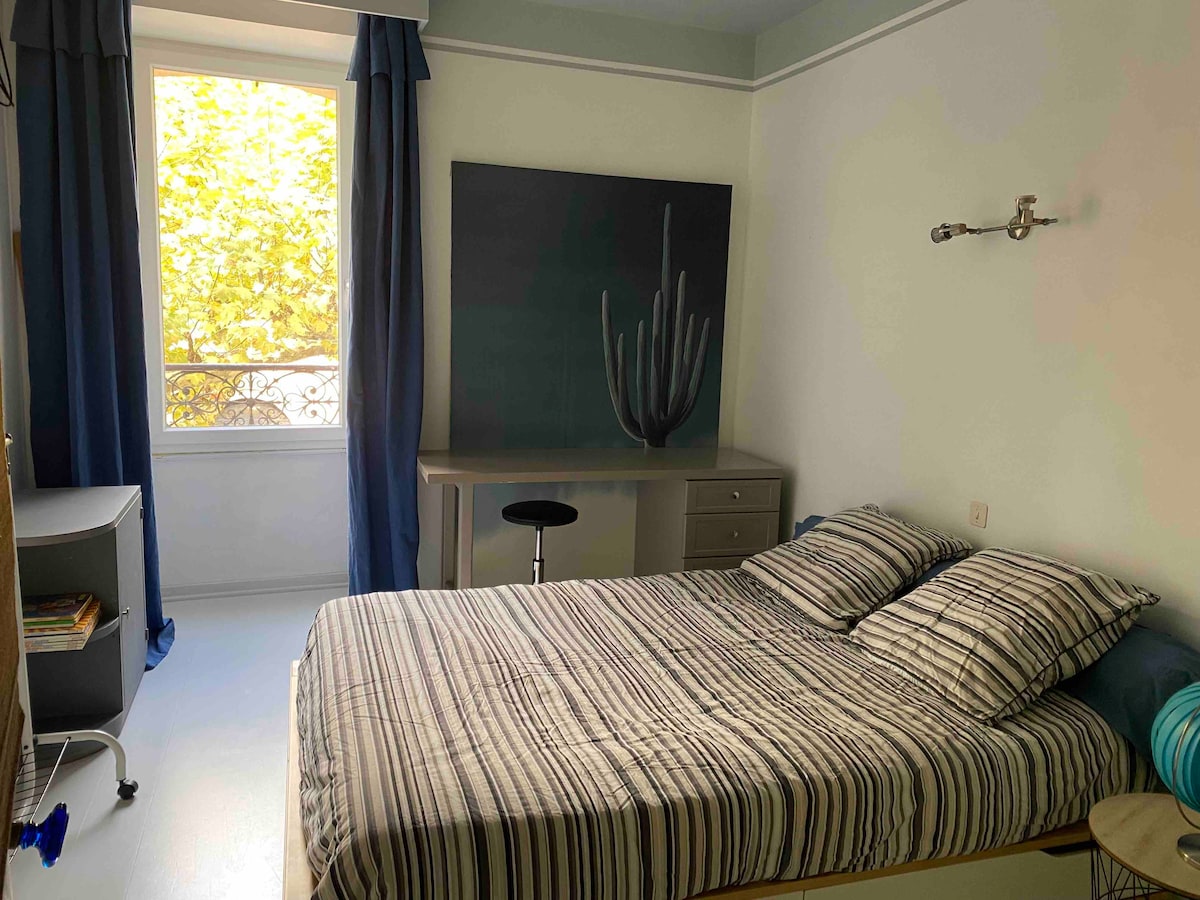 Საძინებელი 1-ელ სართულზე 2 ადგილი