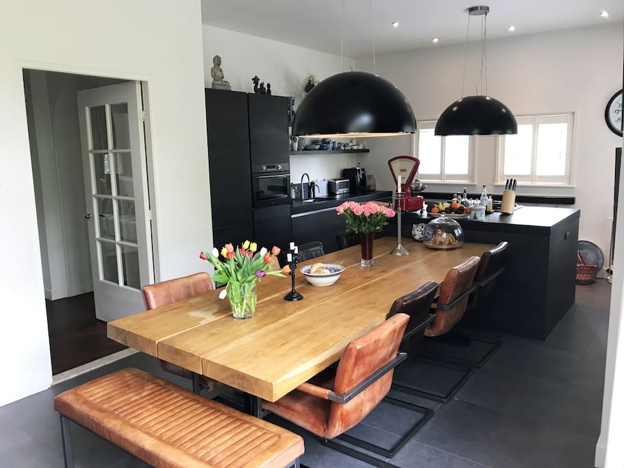 Kitchen b