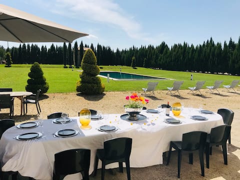 Luxurious Modern House Bastide des Lauves