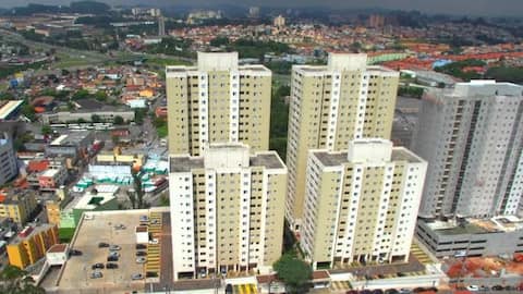 Condominium with a wonderful view, close to everything.
