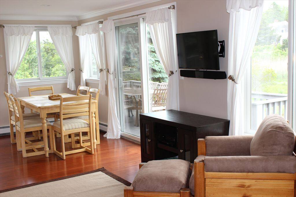 Living / Dining