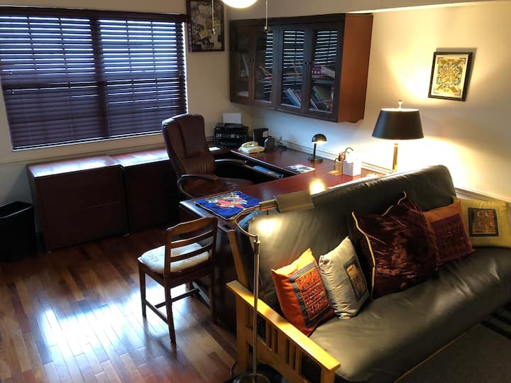 משרד עם מיטת פוטון