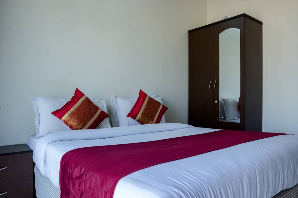 Verified photo - Guest bedroom with double bed