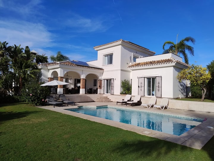 Fabulosa Villa Con Piscina - Costa del Sol