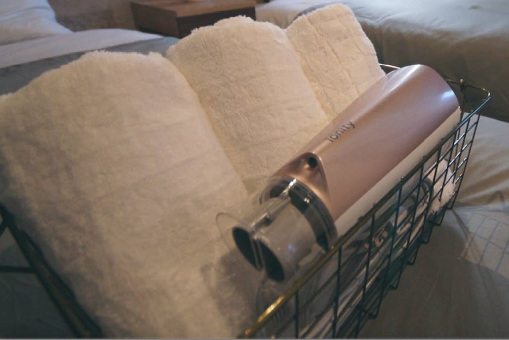 (towels/Panasonic hairdryer)