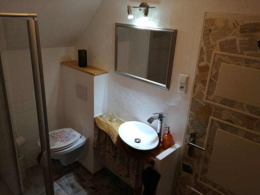 Gemeinsames Badezimmer