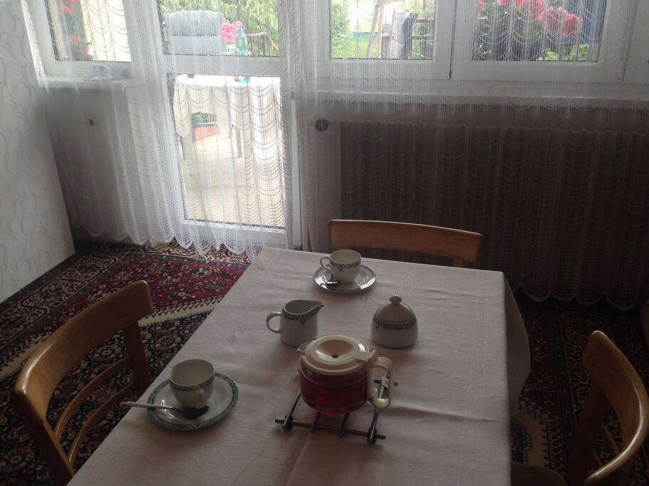 jídelní stůl/Eating table