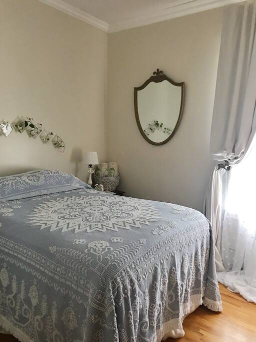 The bedroom with the Summer bedspread!