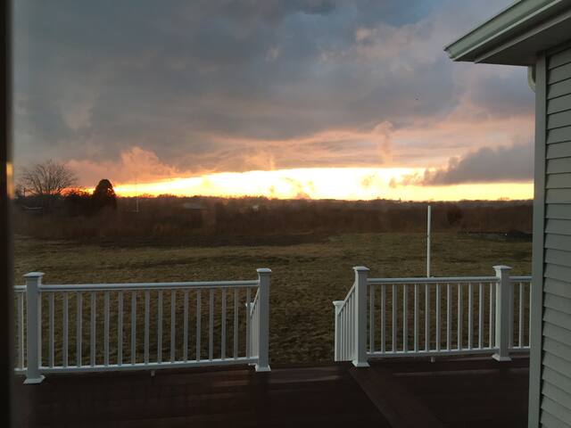 Private Updated Home – in 100+ acres LandTrust gallery image 4