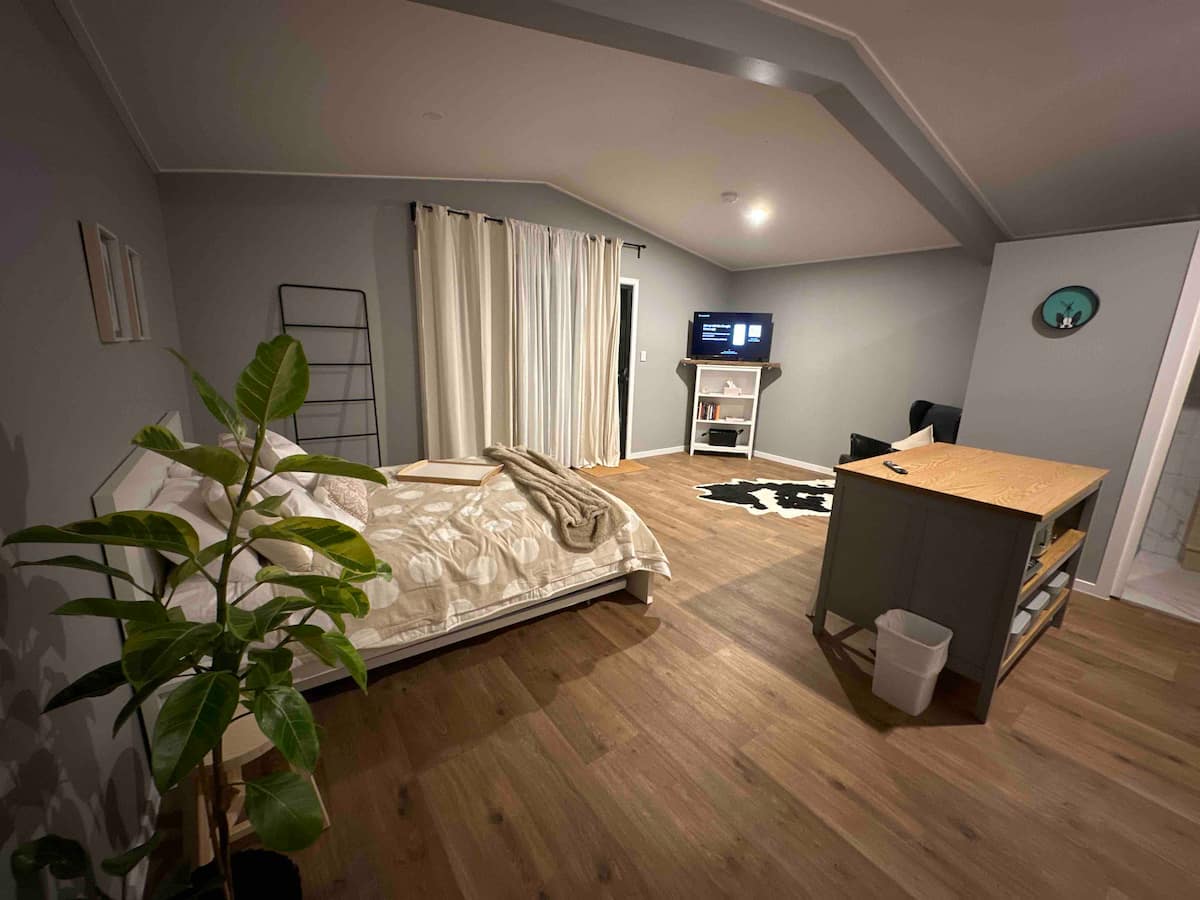 Welcome to our tiny! — photo via the host's Airbnb listing