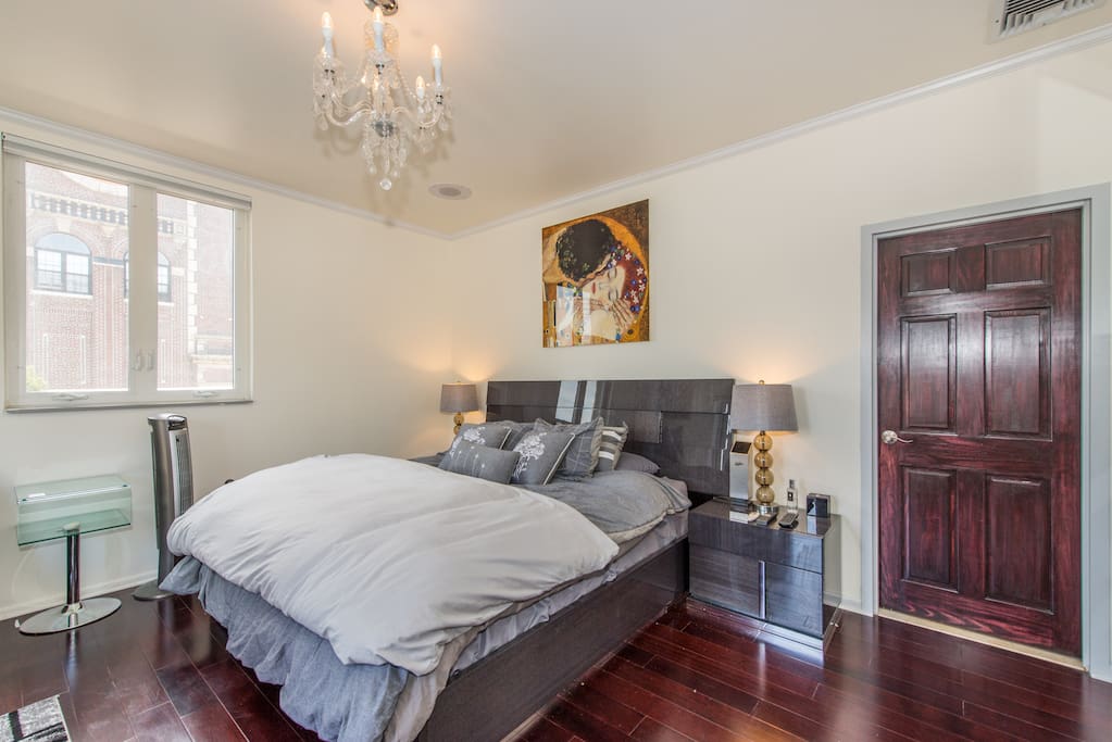 Master bedroom with access to terrae