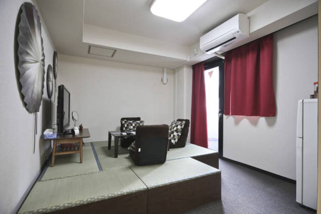 Tatami can relax!
There is a small balcony too.
