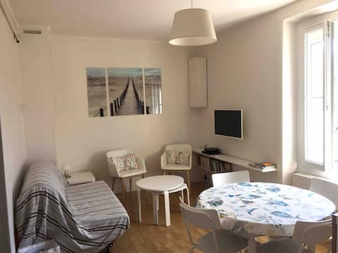 Successful Airbnb property: Charming 2-bedroom near sea in Ille Et Vilaine
