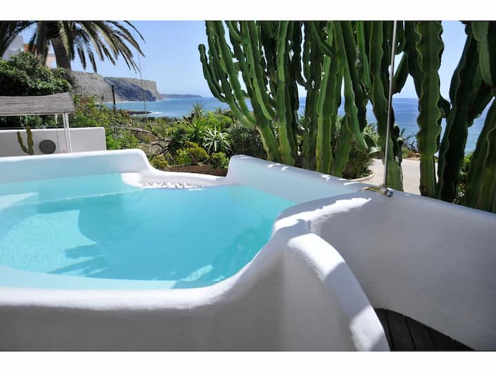 Seafront Detached Unique Villa - Praia da Luz