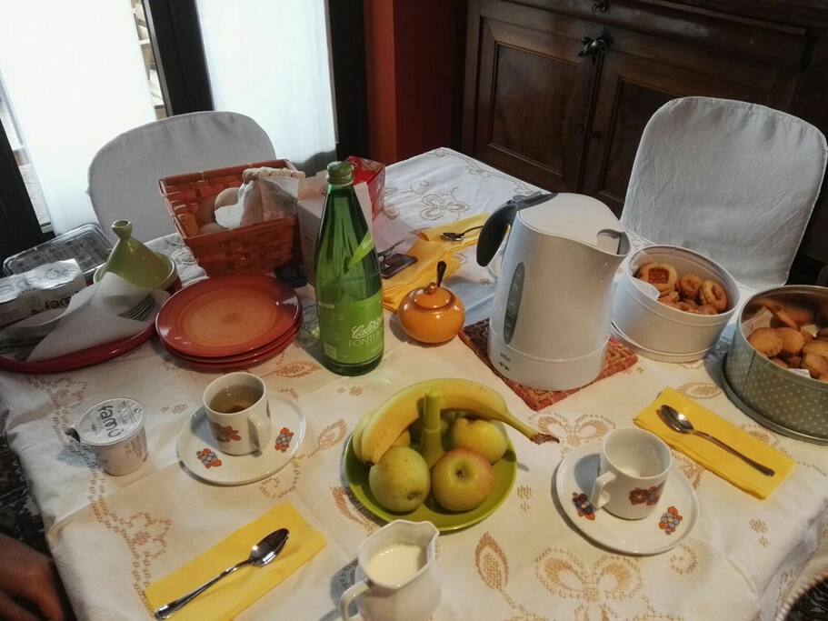 La prima colazione e altre squisitezze , freschezza e genuinità .