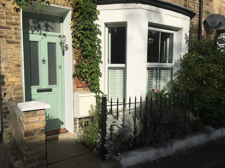 Woolwich Holiday Rentals & Homes Woolwich, Woolwich, United Kingdom