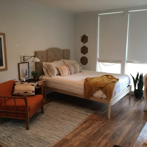 Dreamy Boho Studio with Gorgeous Bay Views