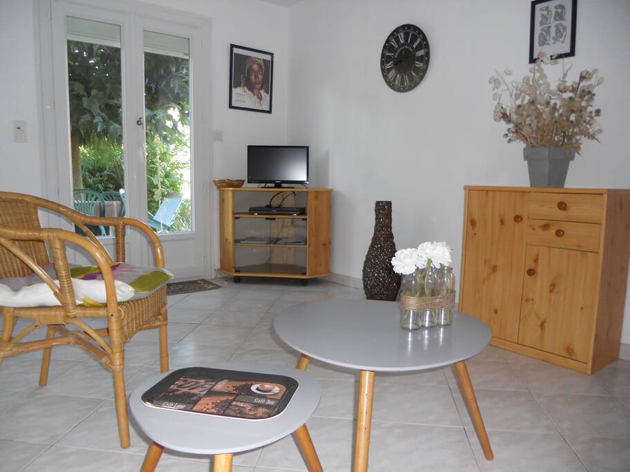 coin télé avec lecteur DVD