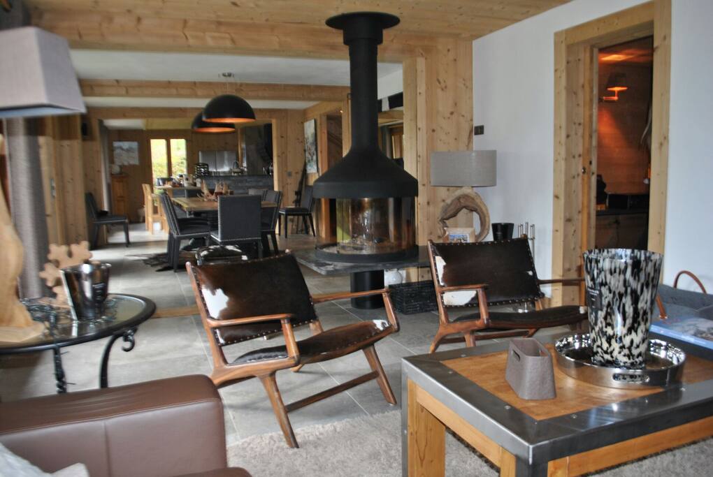 living / salon