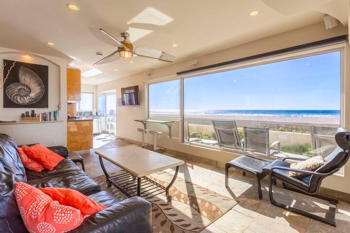 15 foot wide Windows to Waves Oceanfront property! gallery image 3
