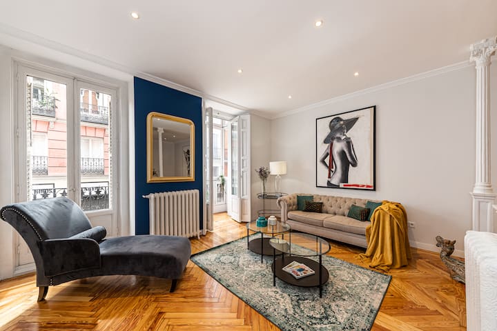 Queens Plaza Mayor II – Alquiler Corta Duración