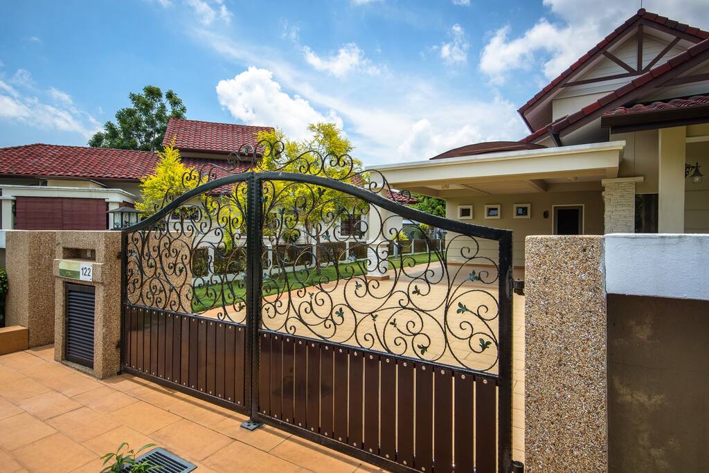 Auto gate with spacious parking area