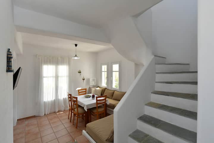 Selana House, Logaras Paros, Walk To The Beach - Paros