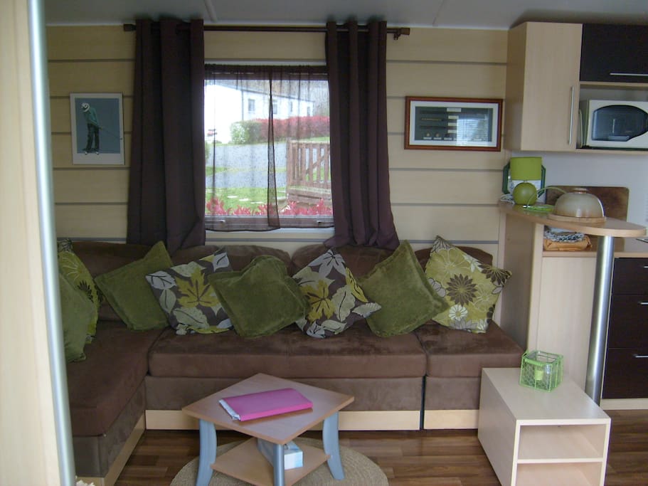Bessin lounge area