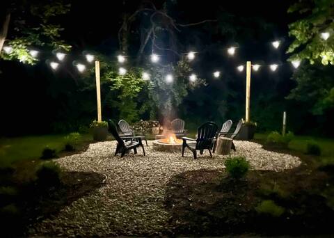 Hilltop Hideaway 3.3 miles from Miami U