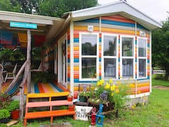 Hippies%26Cowboys+petfriendly++remodeled+tinyhome