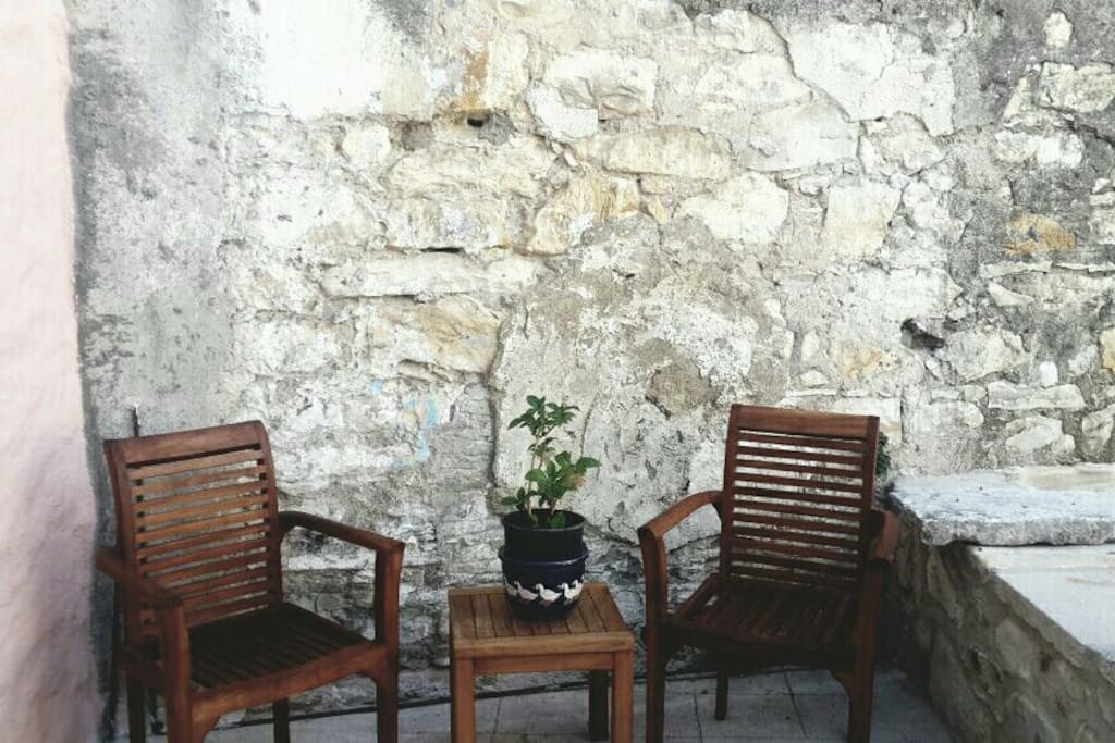 Avlu
Courtyard