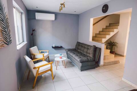Spacious HOUSE ideal for groups WITH TINACO