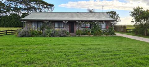 Te Ngaio Beach Getaway
