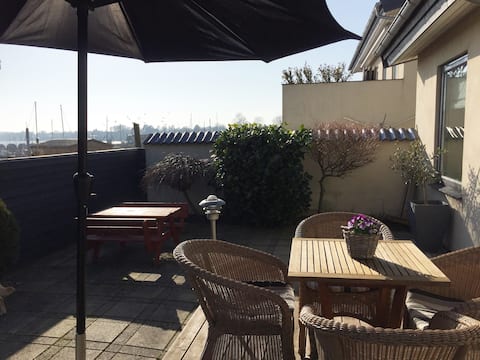 Beautiful house close to the harbor and beach