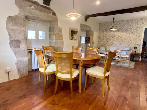 Successful Airbnb property: Solaria, Village life in a 1650s manor house in Piélagos