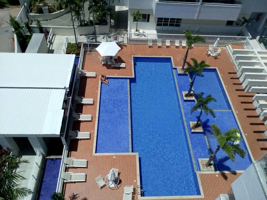 Piscina - vista panorâmica