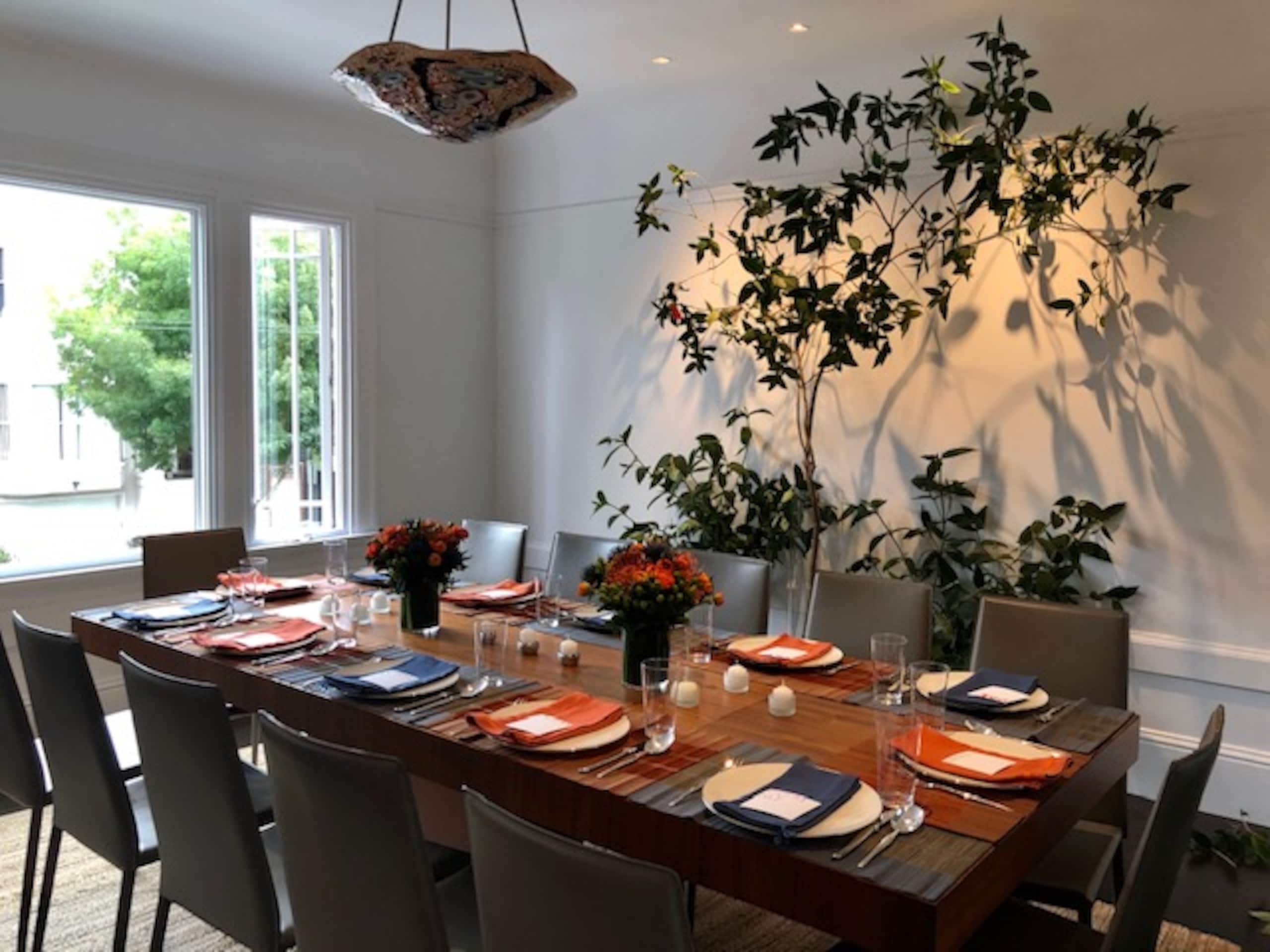 Home in San Francisco · ★4.9 · 3 bedrooms · 3 beds · 2.5 baths - Image 15