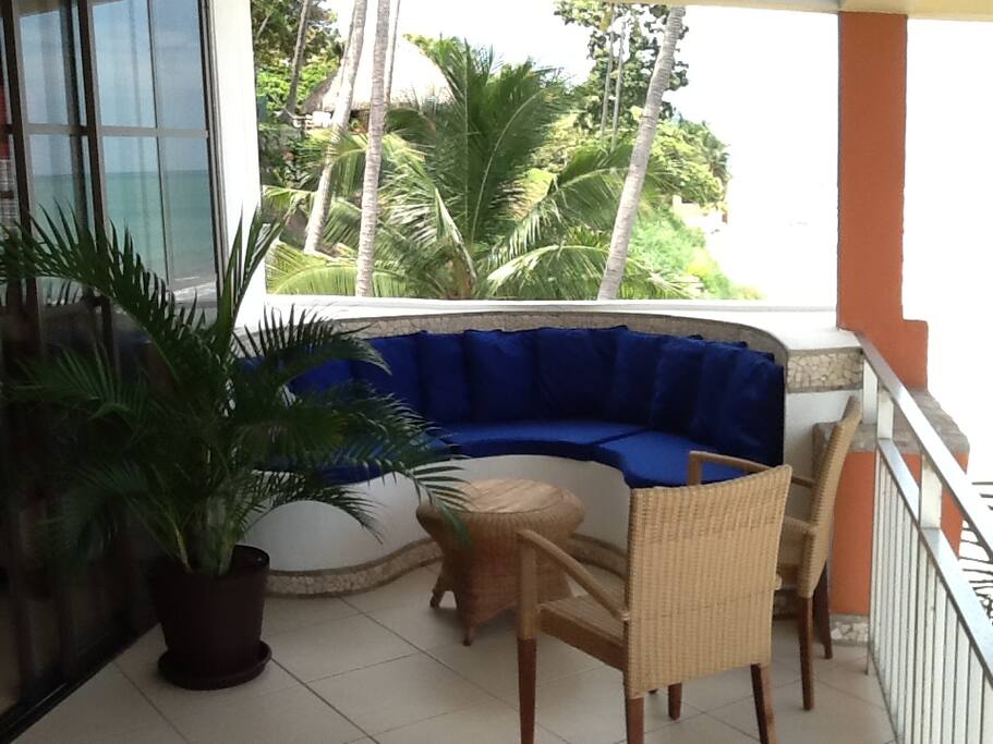 Enjoy a sunrise or sunset with the ocean view.